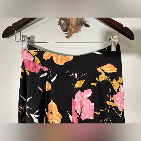 Guess Womens Charissa High Waist Pleated Floral Wide Leg Pants Size 2 Pockets - Picture 7 of 12